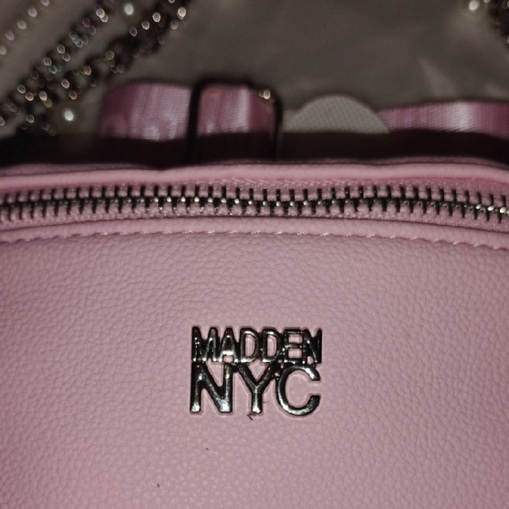 Steve Madden Pink Mini Crossbody Belt Bag with Chain & Pearl Straps - Picture 3 of 8